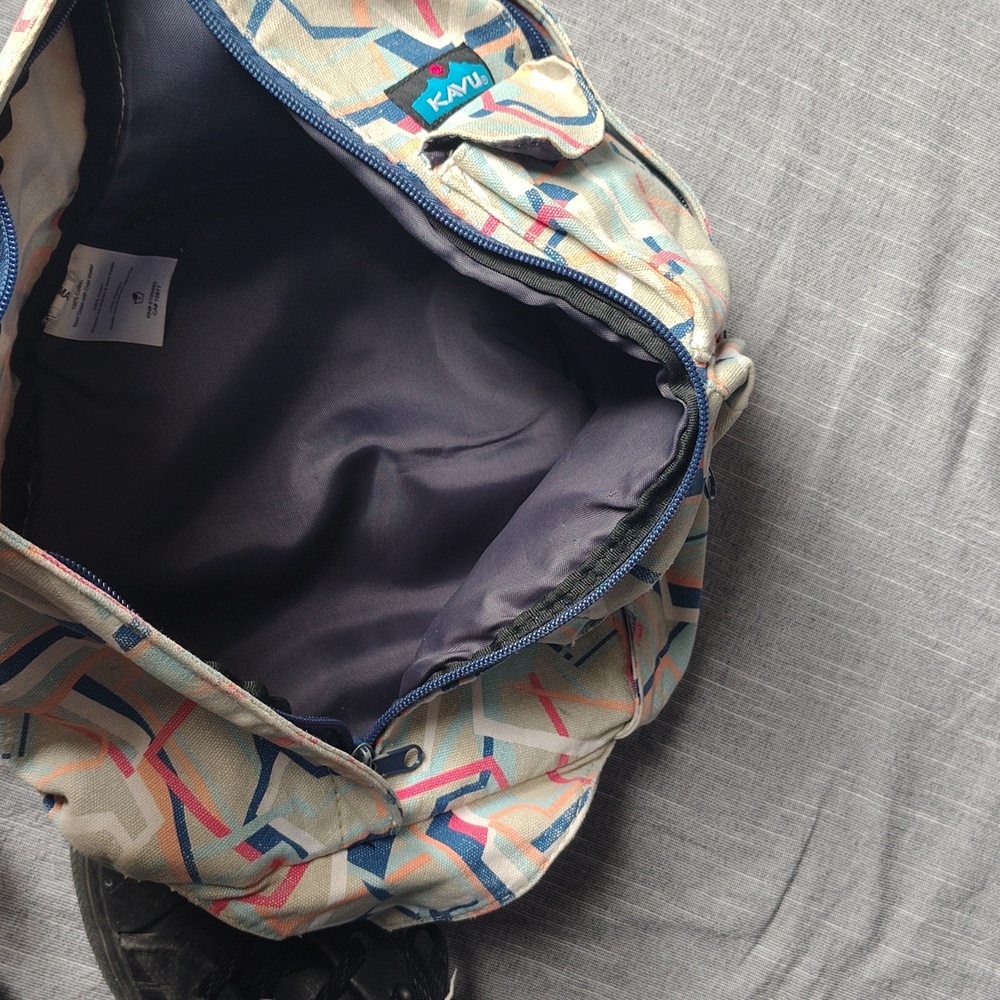 Kavu Rope Bag Pack Sling Women's Beige Pink Blue Canvas Geometric Pattern - Picture 3 of 7